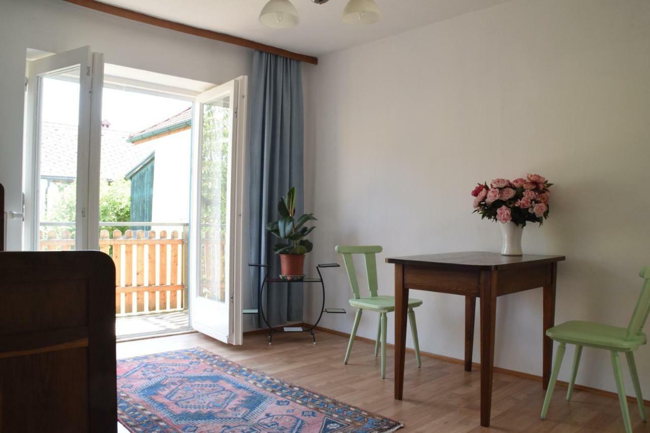 Vintage-Ferienwohnung Fuer 2 Schörfling Εξωτερικό φωτογραφία