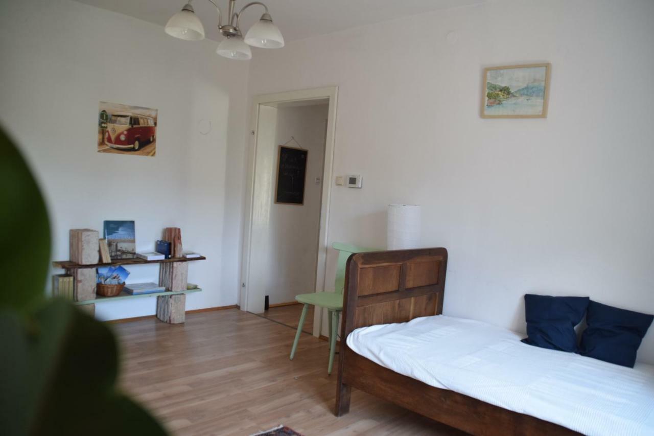 Vintage-Ferienwohnung Fuer 2 Schörfling Εξωτερικό φωτογραφία